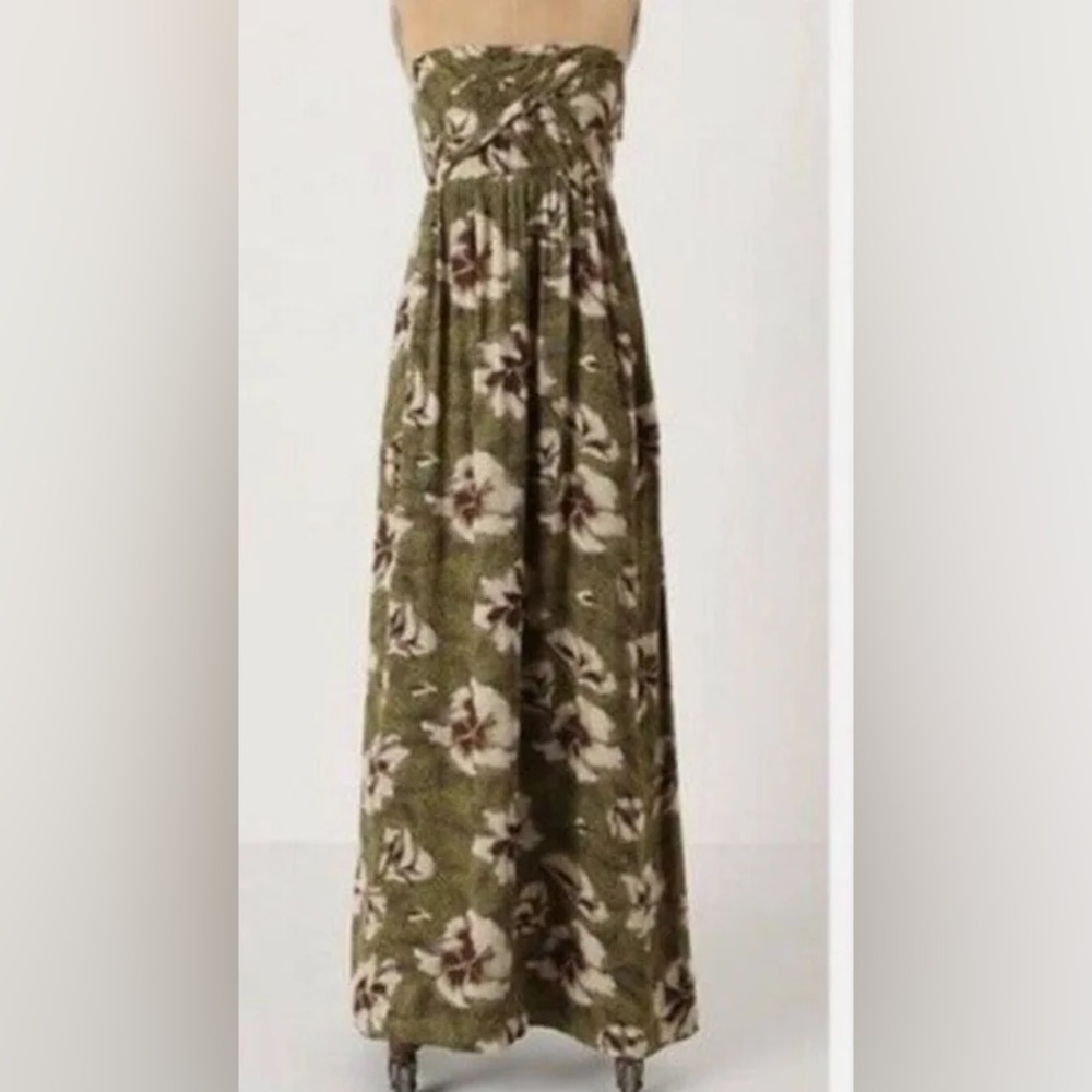 Anthropologie Edmé & Esyllte women’s green floral strapless dress. Size 6.